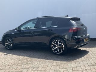 Volkswagen Golf 1.5 TSI Style Pano.dak Massage Sfeerverl Adap.Cruise Carplay Led Memory Uitstraling!