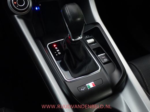 Alfa Romeo Tonale 1.5T Hybrid Sprint ADAP.CRUISE/SPORTLEER/CARPLAY/TREKHAAK ActivLease financial lease