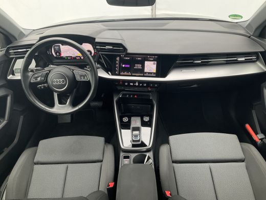 Audi A3 Limousine 30 TFSI Advanced edition Automaat Nav/Cruise Sportzetels 1Eig Digitaal NL-Auto! ActivLease financial lease
