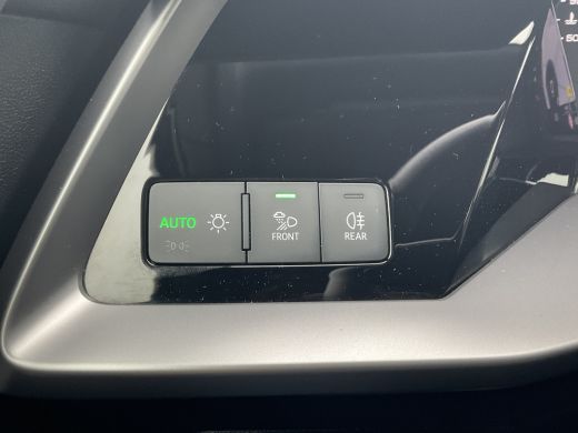 Audi A3 Limousine 30 TFSI Advanced edition Virtueel display Nav/Cruise Sportzetels 1Eig Digitaal NL-Auto! ActivLease financial lease