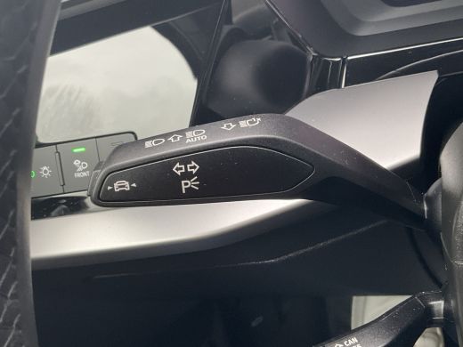 Audi A3 Limousine 30 TFSI Advanced edition Virtueel display Nav/Cruise Sportzetels 1Eig Digitaal NL-Auto! ActivLease financial lease