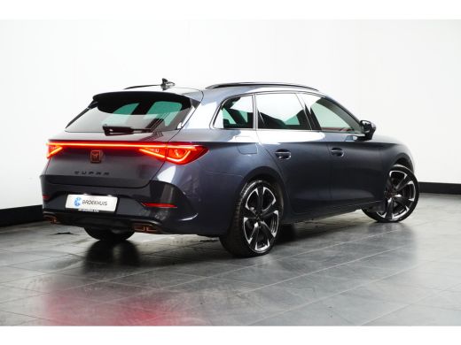 CUPRA Leon Sportstourer 1.4 e-Hybrid 245PK VZ Adrenaline | TREKHAAK | NAVIGATIE | 19 INCH | VERLENGDE GARANTIE | CAMERA ActivLease financial lease