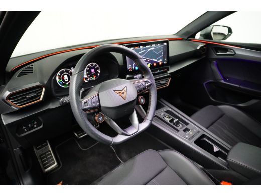 CUPRA Leon Sportstourer 1.4 e-Hybrid 245PK VZ Adrenaline | TREKHAAK | NAVIGATIE | 19 INCH | VERLENGDE GARANTIE | CAMERA ActivLease financial lease
