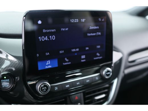 Ford Fiesta 1.0 EcoBoost ST-Line | Dealer Onderhouden! | LED | Navi By App | Clima | Parkeersensoren | Keyles... ActivLease financial lease