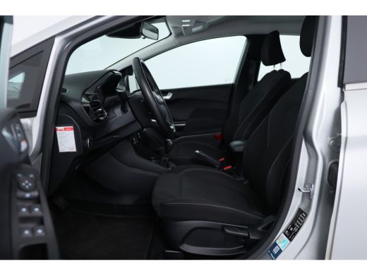 Ford Fiesta 1.0 EcoBoost Titanium | LED | Navi By App | Parkeersensoren | Airco | DAB | Cruise Control ActivLease financial lease