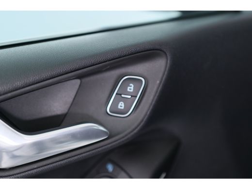 Ford Fiesta 1.0 EcoBoost Titanium | LED | Navi By App | Parkeersensoren | Airco | DAB | Cruise Control ActivLease financial lease