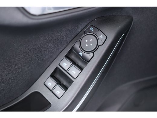 Ford Fiesta 1.0 EcoBoost Titanium | LED | Navi By App | Parkeersensoren | Airco | DAB | Cruise Control ActivLease financial lease