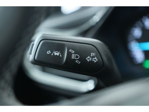 Ford Fiesta 1.0 EcoBoost Titanium | LED | Navi By App | Parkeersensoren | Airco | DAB | Cruise Control ActivLease financial lease