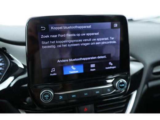 Ford Fiesta 1.0 EcoBoost Titanium | LED | Navi By App | Parkeersensoren | Airco | DAB | Cruise Control ActivLease financial lease