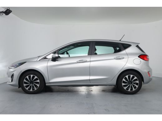 Ford Fiesta 1.0 EcoBoost Titanium | LED | Navi By App | Parkeersensoren | Airco | DAB | Cruise Control ActivLease financial lease