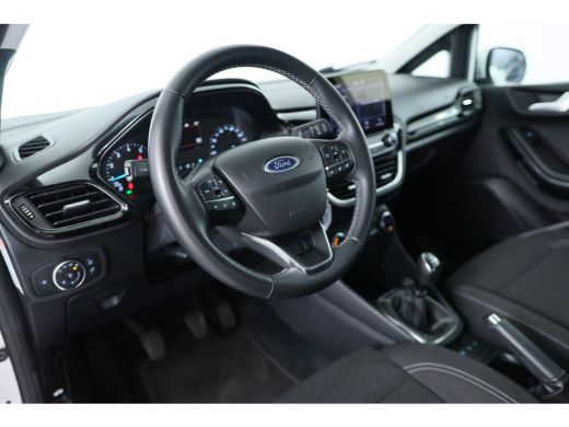 Ford Fiesta 1.0 EcoBoost Titanium | LED | Navi By App | Parkeersensoren | Airco | DAB | Cruise Control ActivLease financial lease