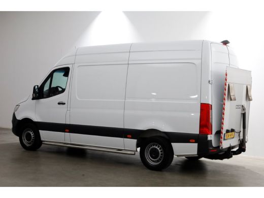Mercedes-Benz Sprinter 311 CDI 115pk RWD L2H2 Airco Laadklep 500kg + Trekhaak 03-2021 ActivLease financial lease