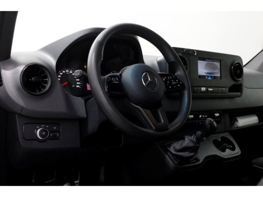 Mercedes-Benz Sprinter 311 CDI 115pk RWD L2H2 Airco Laadklep 500kg + Trekhaak 03-2021 ActivLease financial lease