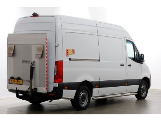Mercedes-Benz Sprinter 311 CDI 115pk RWD L2H2 Airco Laadklep 500kg + Trekhaak 03-2021 ActivLease financial lease
