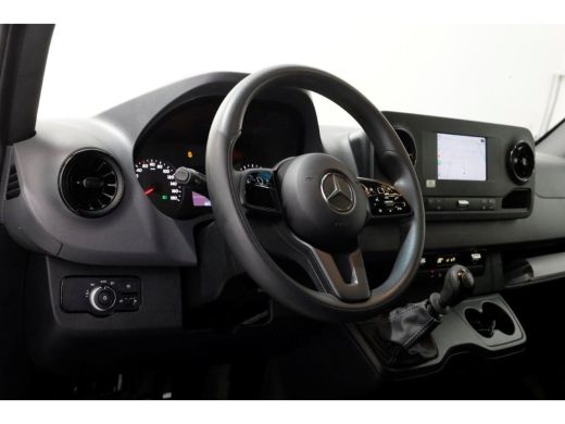 Mercedes-Benz Sprinter 311 CDI 115pk RWD L2H2 Servicewagen Airco/Camera/230V 03-2020 ActivLease financial lease
