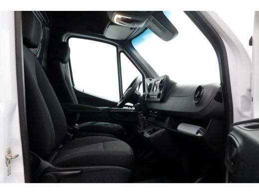 Mercedes-Benz Sprinter 311 CDI 115pk RWD L2H2 Servicewagen Airco/Camera/230V 03-2020 ActivLease financial lease