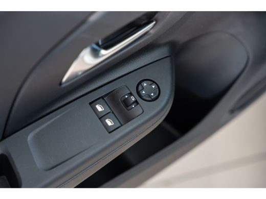 Opel Corsa 1.2 Edition | Apple Carplay & Android Auto | Parkeersensoren | Airco | Cruise Controle | Lichtmet... ActivLease financial lease