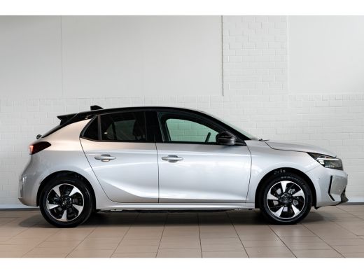 Opel Corsa-e Long Range GS 51 kWh | Groot Navigatie | Camera | Parkeersensoren | Keyless | Climate Controle | ... ActivLease financial lease