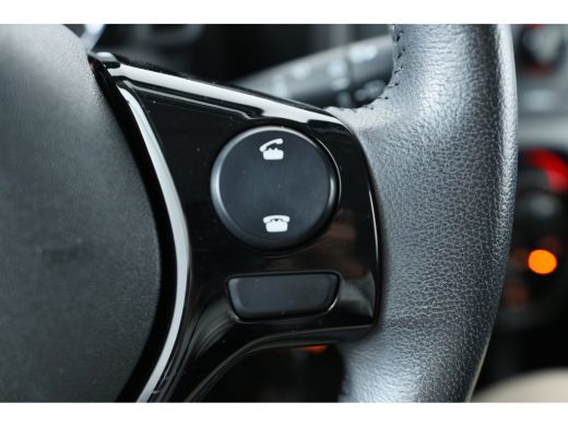 Peugeot 108 1.0 e-VTi Active | Airco | Elektrische Ramen | Bluetooht | Unieke Kilometerstand | Mistlampen ActivLease financial lease