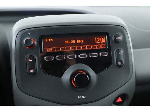 Peugeot 108 1.0 e-VTi Active | Airco | Elektrische Ramen | Bluetooht | Unieke Kilometerstand | Mistlampen ActivLease financial lease