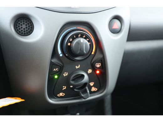 Peugeot 108 1.0 e-VTi Active | Airco | Elektrische Ramen | Bluetooht | Unieke Kilometerstand | Mistlampen ActivLease financial lease