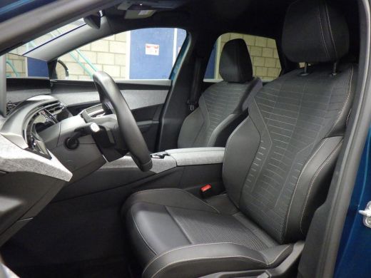 Peugeot 3008 1.2 Hybrid 136 Allure | Automaat | Navigatie | Camera | Nieuw model | Mild Hybrid | 8.700km | ActivLease financial lease