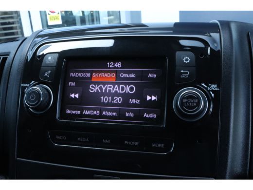 Peugeot Boxer 333 2.2 BlueHDi 140 L2H2 Premium | Cruise Control | Trekhaak | Navi | Carplay | Camera | ActivLease financial lease