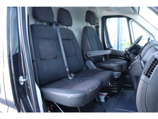 Peugeot Boxer 333 2.2 BlueHDi 140 L2H2 Premium | Cruise Control | Trekhaak | Navi | Carplay | Camera | ActivLease financial lease