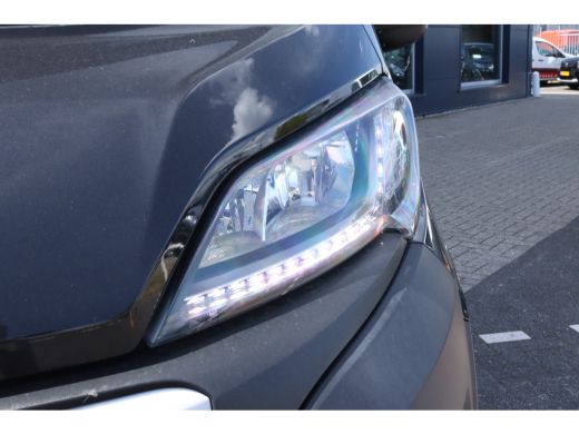 Peugeot Boxer 333 2.2 BlueHDi 140 L2H2 Premium | Cruise Control | Trekhaak | Navi | Carplay | Camera | ActivLease financial lease
