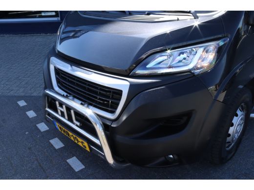 Peugeot Boxer 435 2.2 BlueHDi 165 L2H2 Zwaar Premium | Cruise Control | Trekhaak | Navi | Sidebars | Airco ActivLease financial lease
