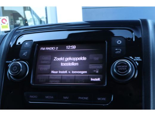 Peugeot Boxer 435 2.2 BlueHDi 165 L2H2 Zwaar Premium | Cruise Control | Trekhaak | Navi | Sidebars | Airco ActivLease financial lease