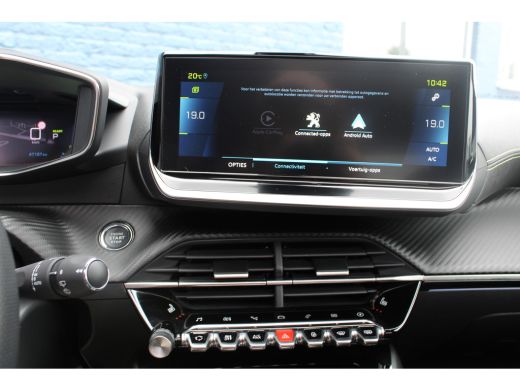 Peugeot e-2008 EV GT 50 kWh | Navigatie | Camera | Panorama/schuifdak | Fase 3 | Stoelverwarming | BTW | All sea... ActivLease financial lease