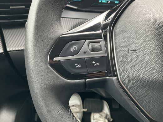 Peugeot e-208 EV Allure 50 kWh Apple Camera Carplay Orig.NL ActivLease financial lease