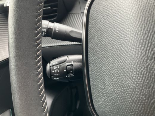 Peugeot e-208 EV Allure 50 kWh Apple Camera Carplay Orig.NL ActivLease financial lease