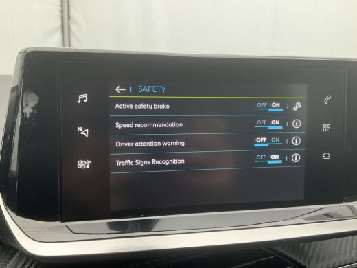 Peugeot e-208 EV Allure 50 kWh Apple Camera Carplay Orig.NL ActivLease financial lease