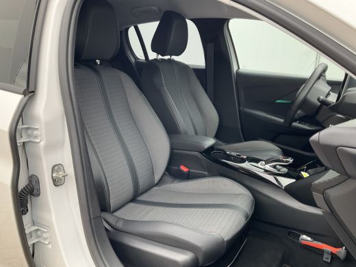 Peugeot e-208 EV Allure 50 kWh Apple Camera Carplay Orig.NL ActivLease financial lease