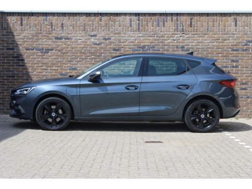 Seat Leon 1.4 TSI eHybrid PHEV FR Bus.Int. | Pano | Memory | StoelVW ActivLease financial lease