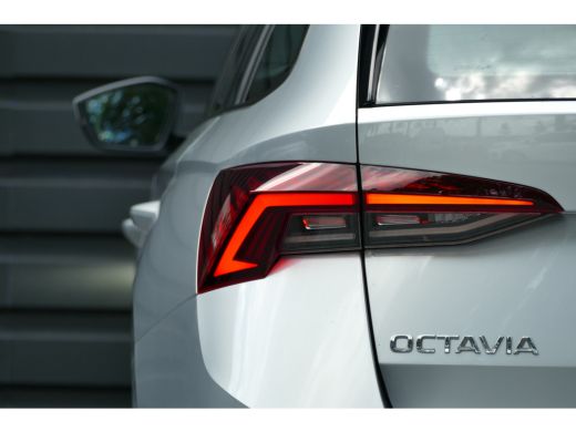 Skoda Octavia Combi 1.0 E-TSI 110PK BUSINESS EDITION / NAVI / LED / PDC / 16"LMV / CLIMA / BLUETOOTH / CRUISECO... ActivLease financial lease