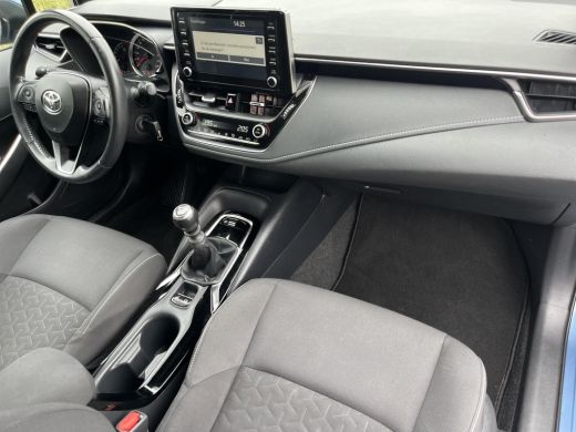 Toyota Corolla 1.2 Turbo Active | Parkeercamera | Climate control | Adaptive cruise control | Licht metalen velg... ActivLease financial lease