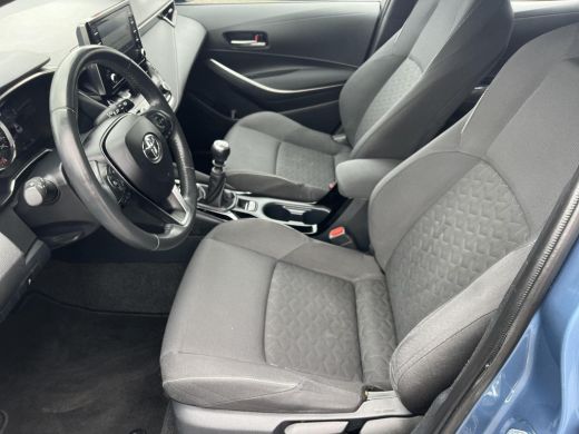 Toyota Corolla 1.2 Turbo Active | Parkeercamera | Climate control | Adaptive cruise control | Licht metalen velg... ActivLease financial lease
