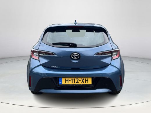 Toyota Corolla 1.2 Turbo Active | Parkeercamera | Climate control | Adaptive cruise control | Licht metalen velg... ActivLease financial lease