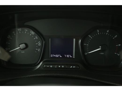 Toyota ProAce 1.5 D-4D L2H1 Airco Camera Cruise 3 Persoons Elektrpakket Trekhaak ActivLease financial lease