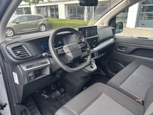 Toyota ProAce 2.0 D-4D L2 Professional Inclusief trekhaak en betimmering (zie foto's laadruimte) ActivLease financial lease