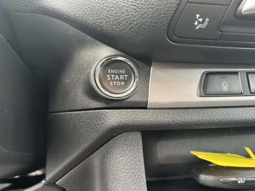 Toyota ProAce 2.0 D-4D L2 Professional Inclusief trekhaak en betimmering (zie foto's laadruimte) ActivLease financial lease