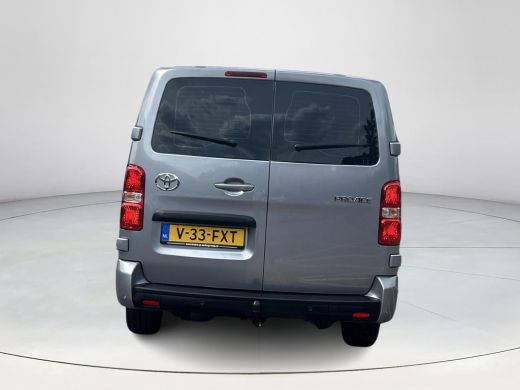 Toyota ProAce 2.0 D-4D L2 Professional Inclusief trekhaak en betimmering (zie foto's laadruimte) ActivLease financial lease