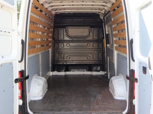 Volkswagen Crafter 2.0 TDI L3H3 + CARPLAY | CAMERA | CRUISE CONTROL ActivLease financial lease