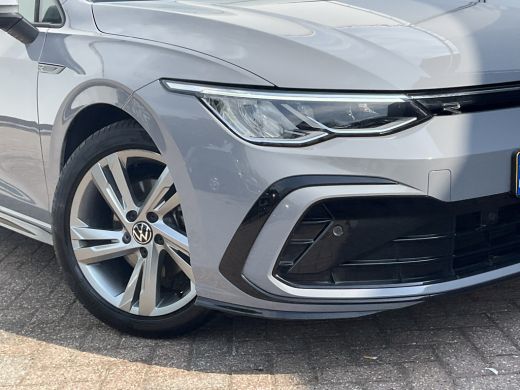Volkswagen Golf 1.5 eTSI R-Line Business+ Automaat Sfeerverl Stoel/Stuurverw Adap.Cruise Uitstraling! ActivLease financial lease