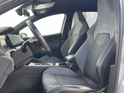 Volkswagen Golf 1.5 eTSI R-Line Business+ Automaat Sfeerverl Stoel/Stuurverw Adap.Cruise Uitstraling! ActivLease financial lease