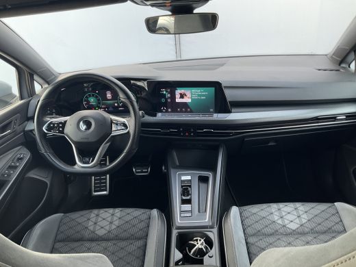 Volkswagen Golf 1.5 eTSI R-Line Business+ Automaat Sfeerverl Stoel/Stuurverw Adap.Cruise Uitstraling! ActivLease financial lease