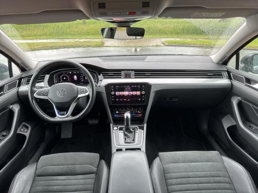 Volkswagen Passat 1.4 TSI PHEV GTE Business | 218 Pk | DCC | A-Camera | ERGO | Trekhaak | ActivLease financial lease